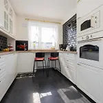 Exceptional Apartment In Warsaw With Parking By Noclegi Renters