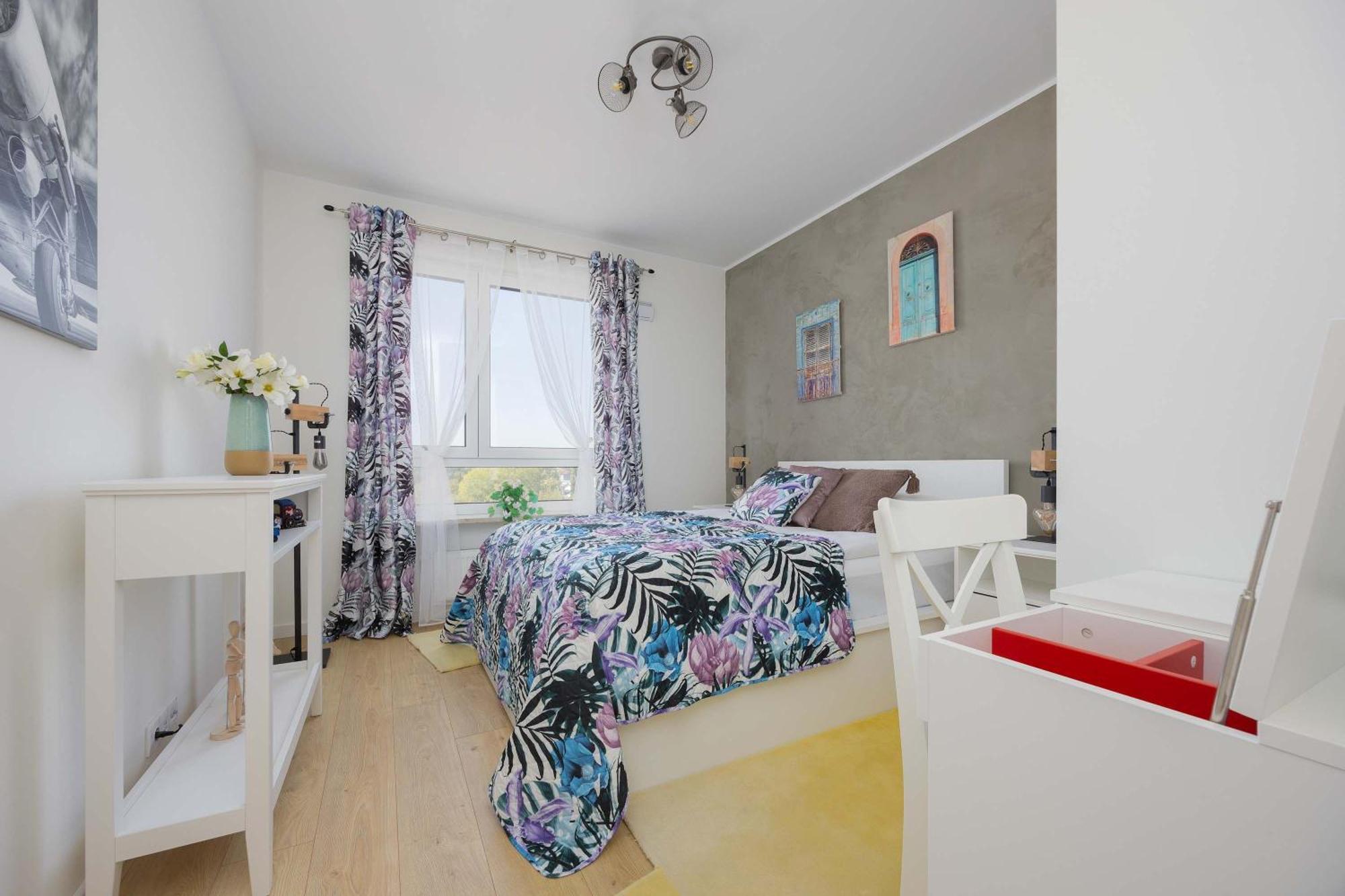 Exceptional In With Parking By Renters Warszawa